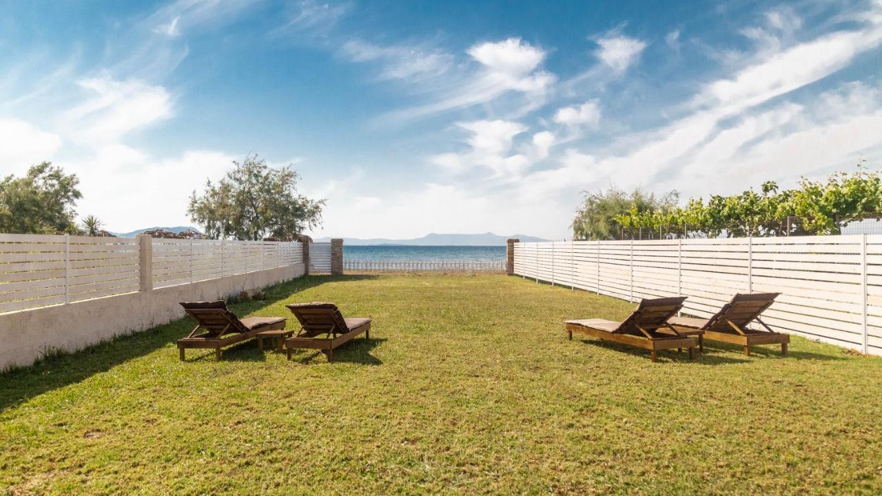 Terracotta Beach House Lefkímmi Exterior foto
